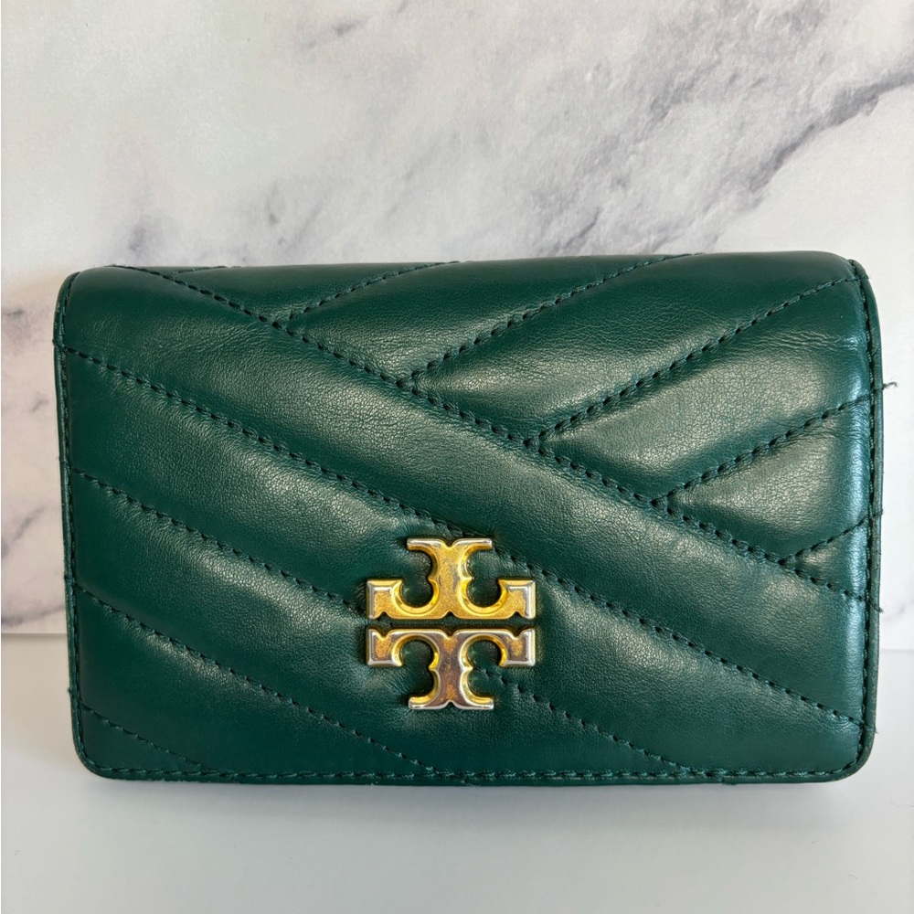 Tory Burch Emerald Quilted Leather Bifold Wallet with Gold Logo Snap Enclosure